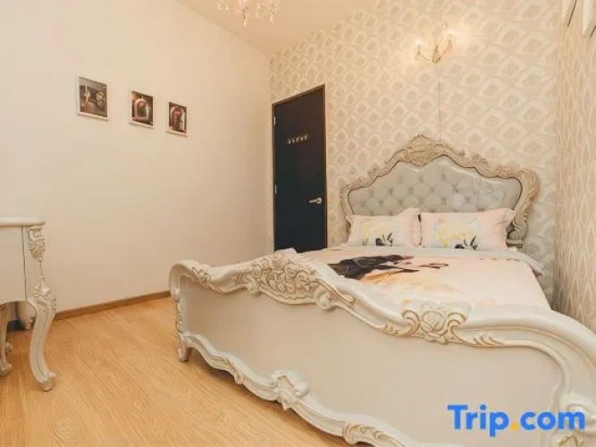 2 Bedrooms Suite with balcony