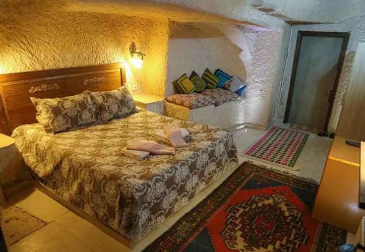 Uchisar Cave House