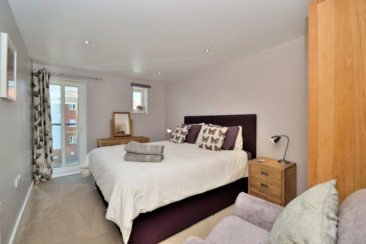 Racecourse Serviced Apartments