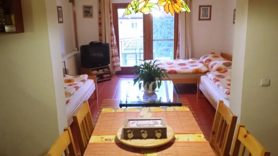 2 Bedrooms Apartment with view
