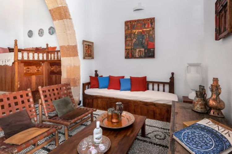 Antique Villa