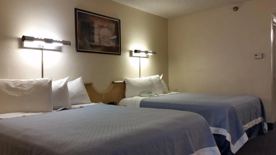 Capri Laguna Inn On The Beach photo 6
