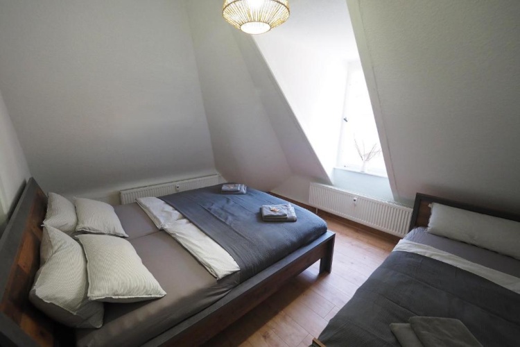 2 Bedrooms Apartment