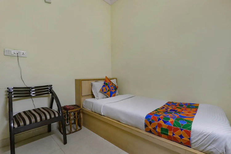 Fabhotel Govinda Royal