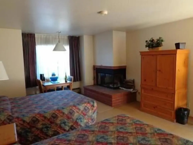 Pacific Gardens Inn