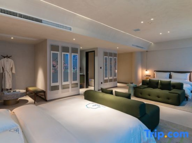 Deluxe Family room