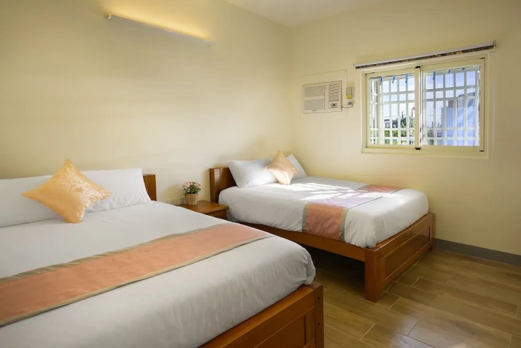 Classic Quadruple room