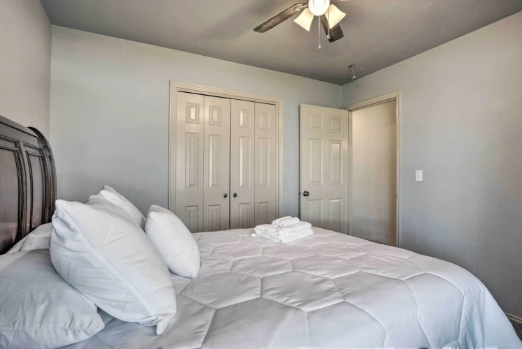 4 Bedrooms Cottage