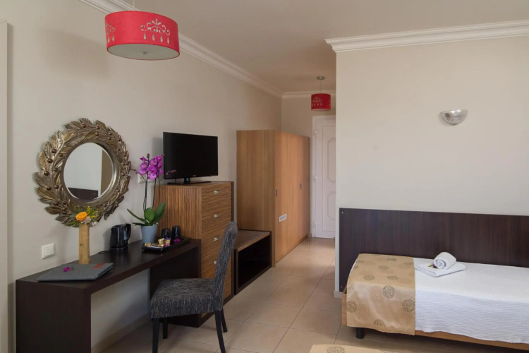 Sunrise Resort Hotel