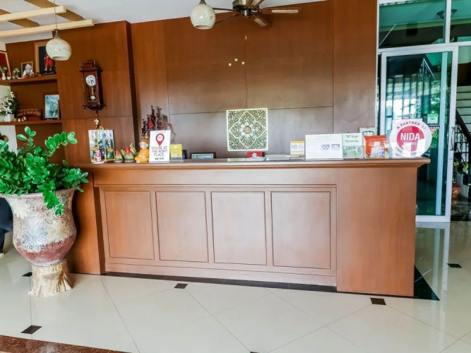 Karnmanee Place Hotel