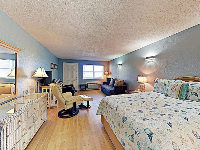 121 Sea Breeze - Smooth Sailing by RedAwning