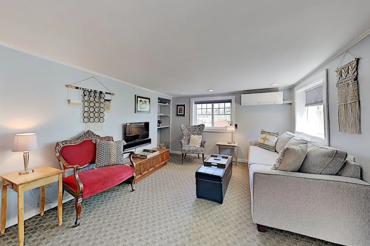 2805 23rd Ave W Home