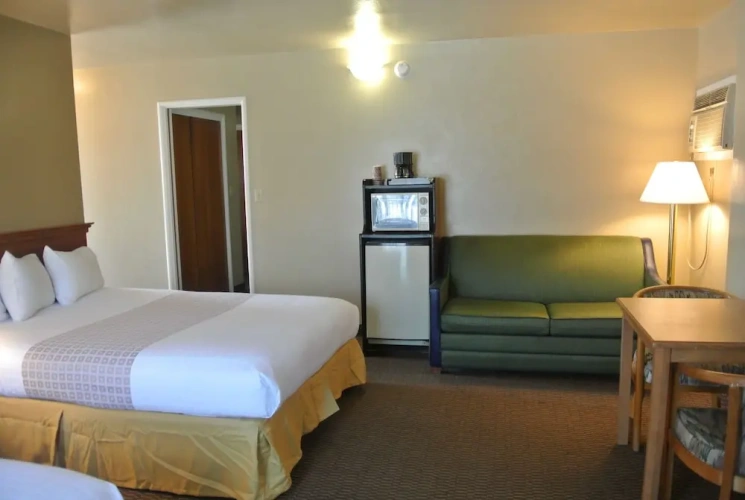 Deluxe Double Suite