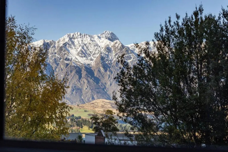 Mountain View Entire Home