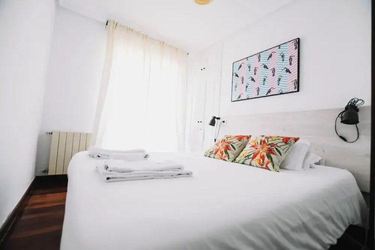 Loredo Surf House