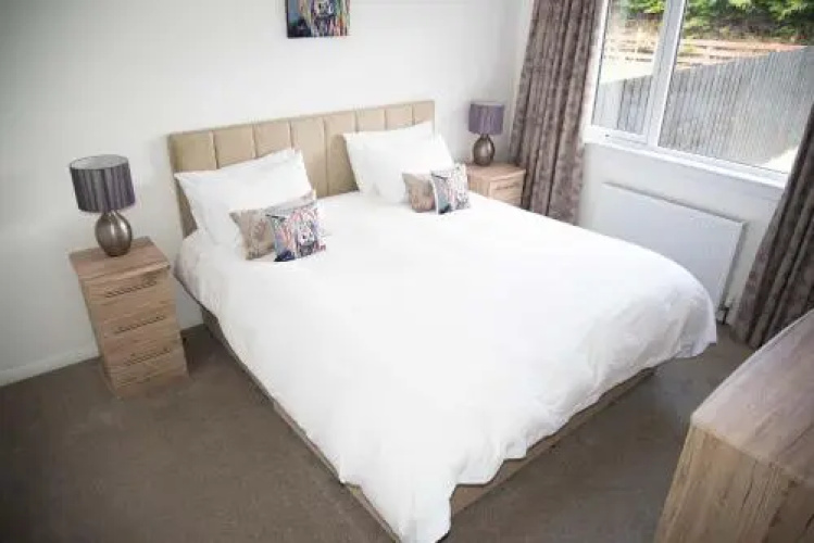 8 Glamaig Place