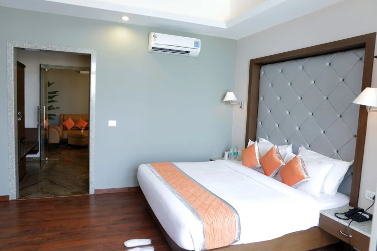 Hotel Chirag