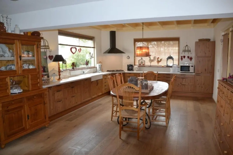 3 Bedrooms Cottage
