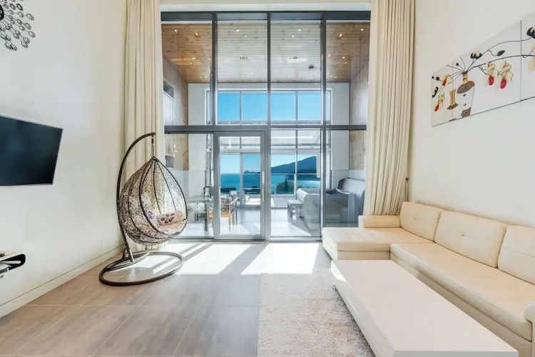 Geoje Pension Kan Pool Villa