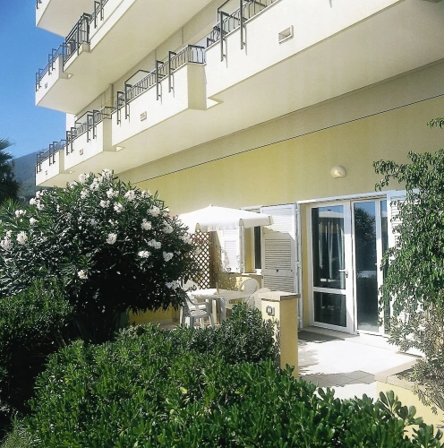 1 Bedroom Comfort Apartment with sea view