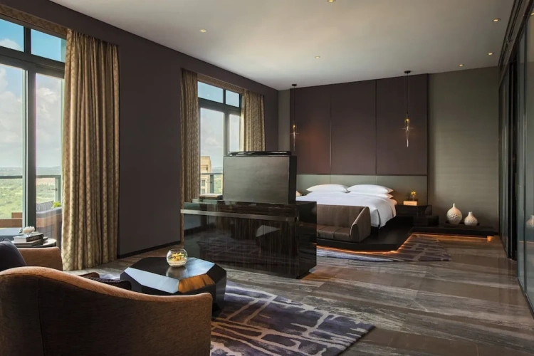 Presidential Double Suite with balcony and with golf view