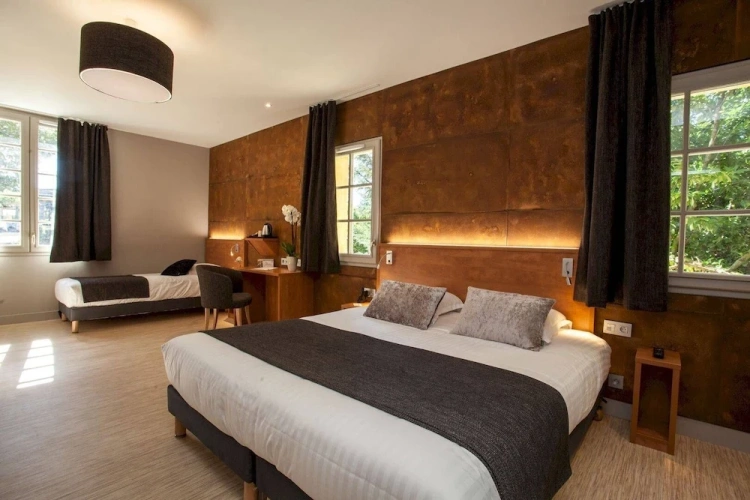 Premium Triple room