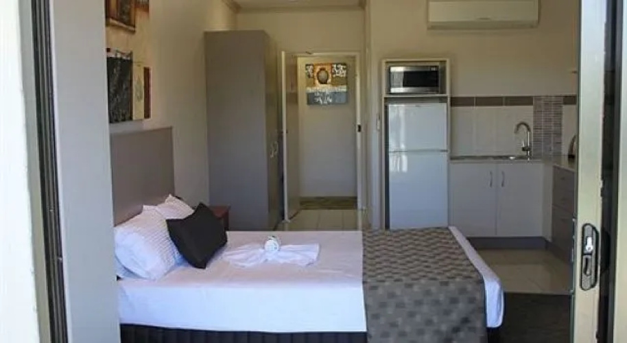 Emerald Executive Apartments