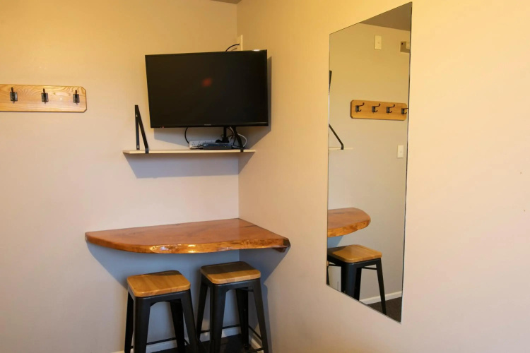 Dusky Lodge - Hostel