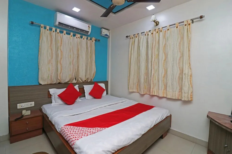 OYO 12769 Hotel Artland