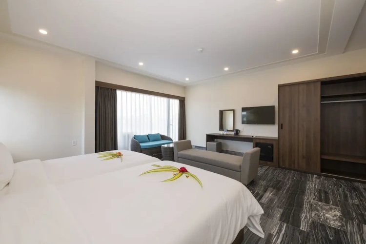 6 Bedrooms Luxury Family Suite