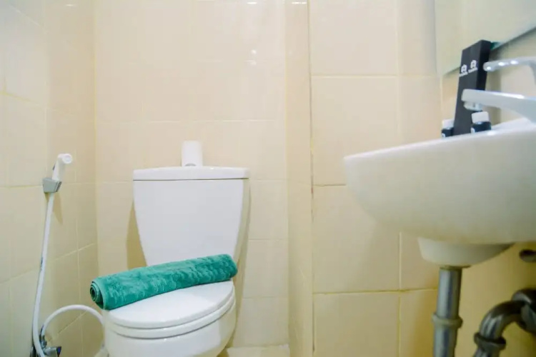 Comfy Studio at Gading Greenhill Apartment
