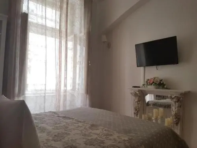 Apartments With The Lions
