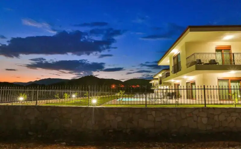 Kuytu Kas Homes
