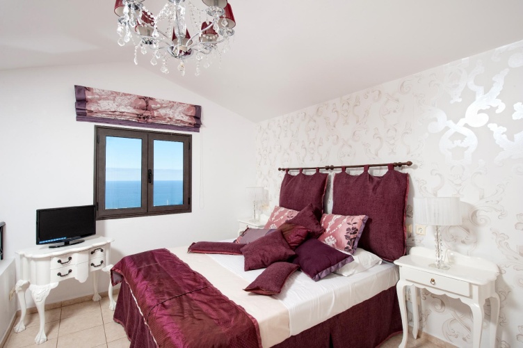 Deluxe room with sea view