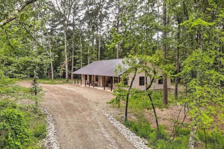 3 Bedrooms Cottage