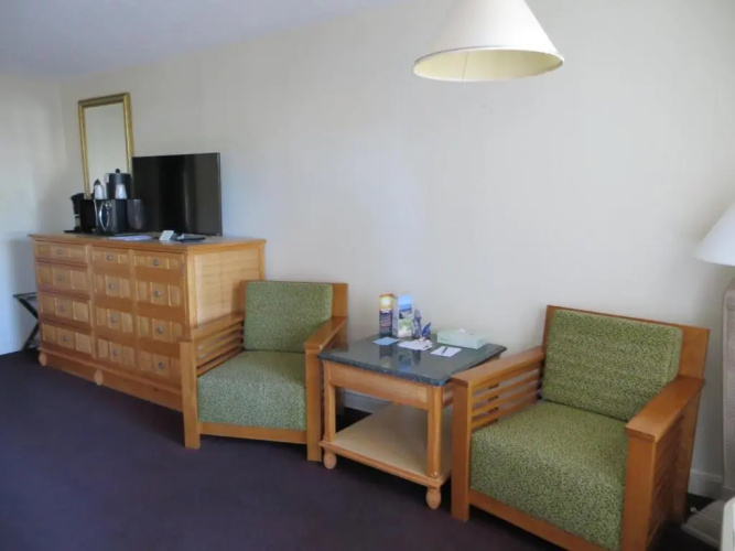 The Central Motel