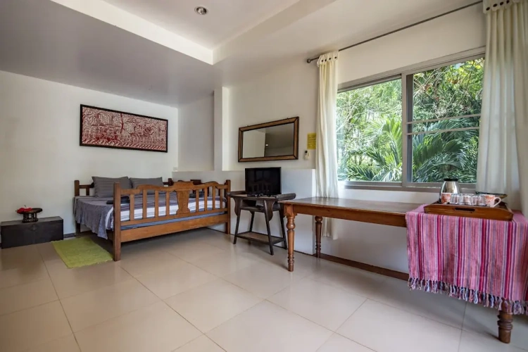 Suite with balcony and with garden view