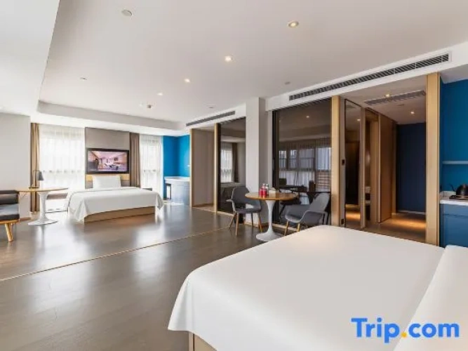 Family Suite with lake view