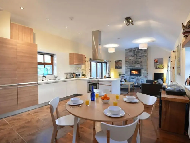 Clynnog Cottage