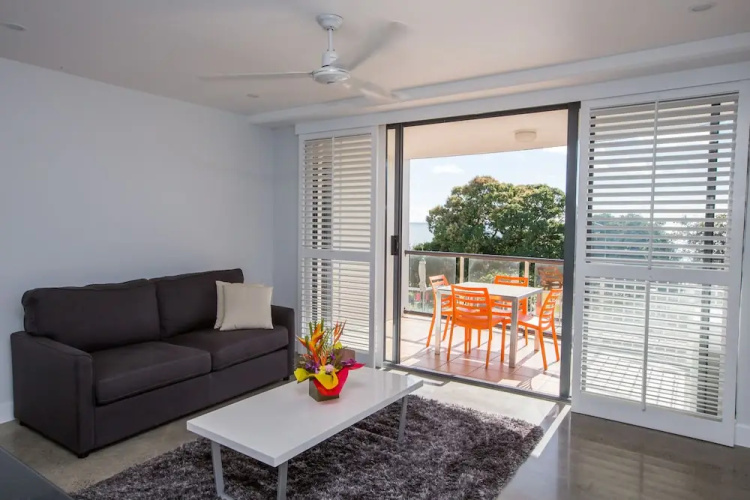 301 Royal Harbour