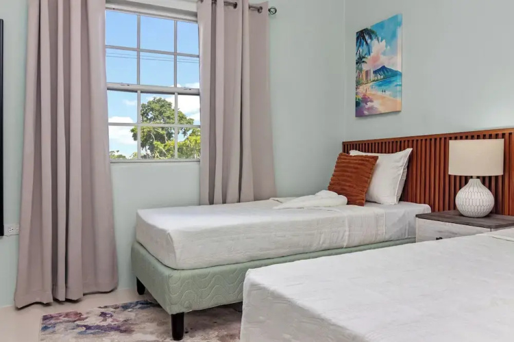 3rd Floor Condo Tower Isle 24hr Security