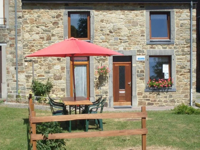 2 Bedrooms Cottage