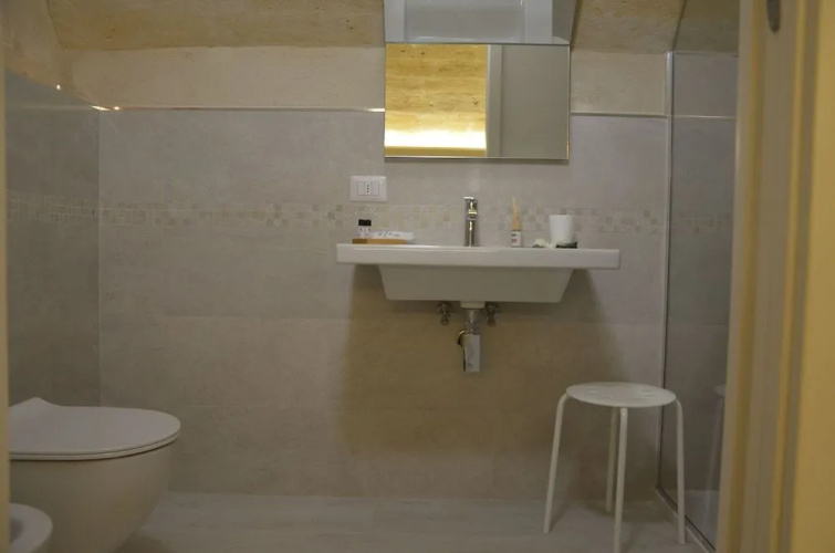 In & Out Matera