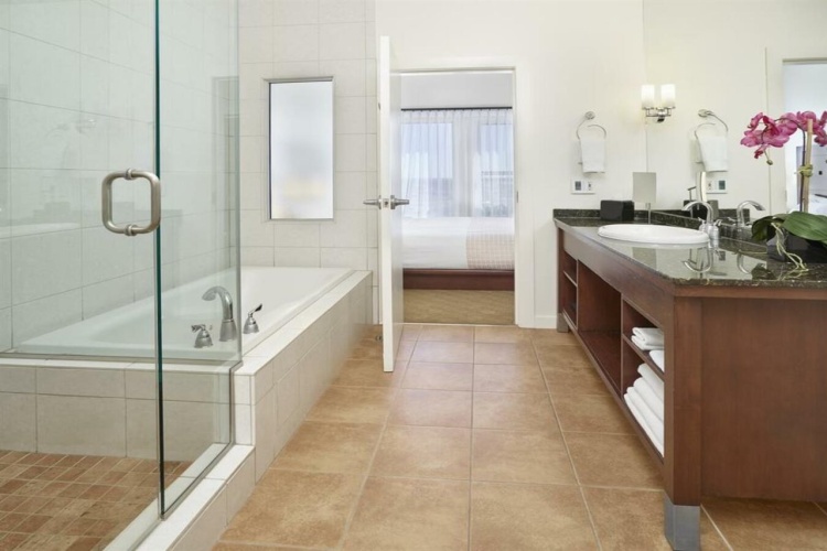 Metterra Hotel on Whyte photo 7
