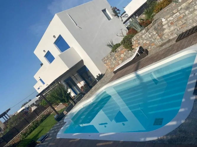 3 Bedrooms Villa