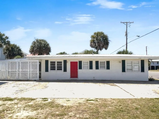 2 Bedrooms Cottage