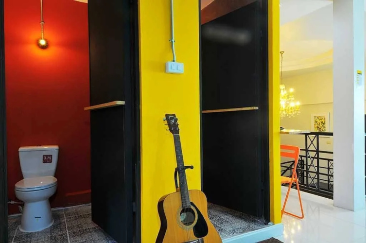 Pyat Music and Artel Guesthouse