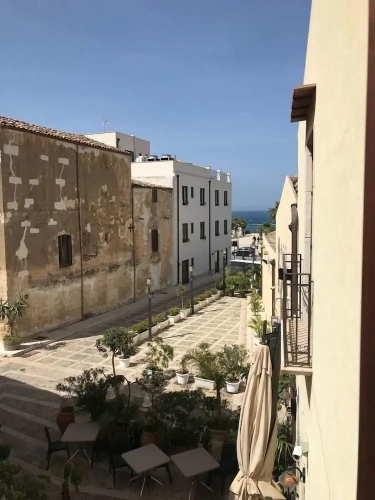 Deluxe Quadruple room with balcony and with sea view