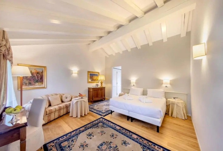 Deluxe Double room with view