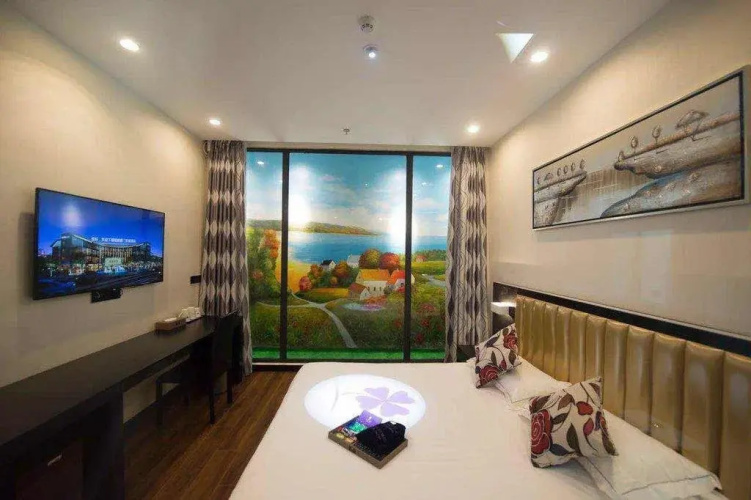 Younger Hotel